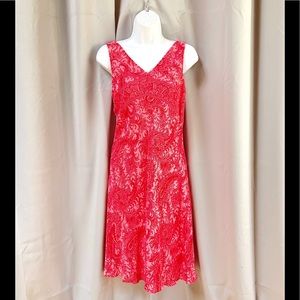Ann Taylor LOFT v-neck summer pink dress with red paisley design & side zipper